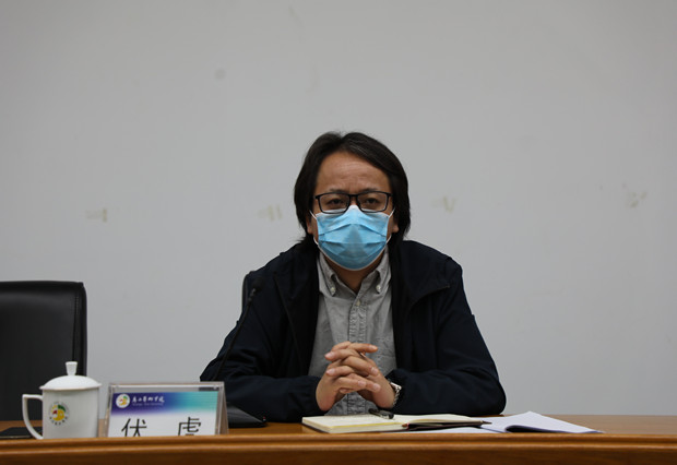 伏虎副校长对全体学工人员在疫情防控工作所做的努力表示肯定,也就